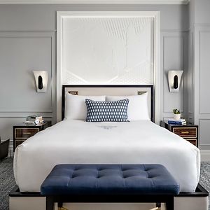 Fairmont Gold Queen Room